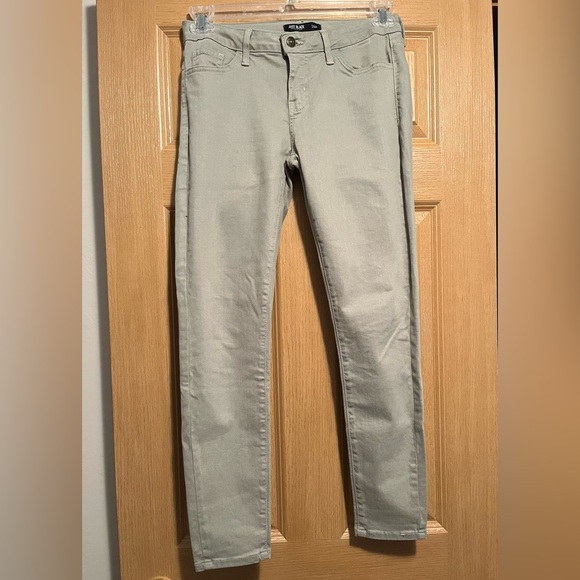 Just Black Denim Modern Classic Skinny Jeans - Picture 2 of 12